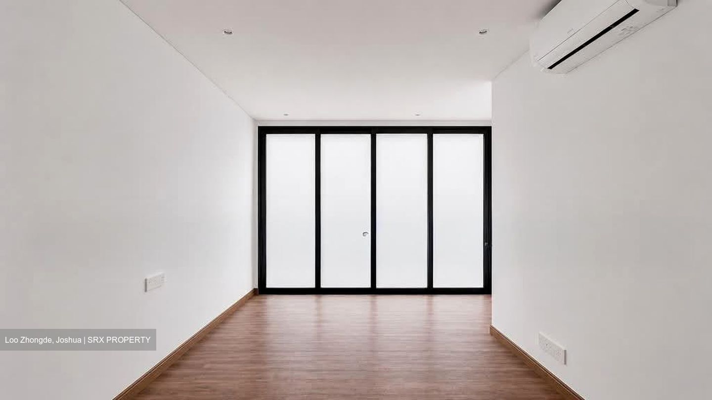 Upper East Coast Road (D15), Terrace #569944001